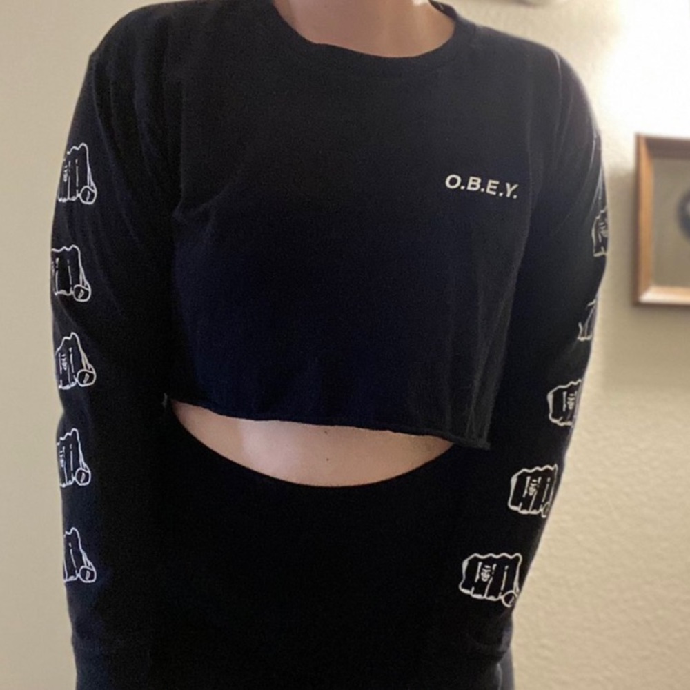 🖤Obey Long-sleeve T-shirt made into a Crop Top🖤